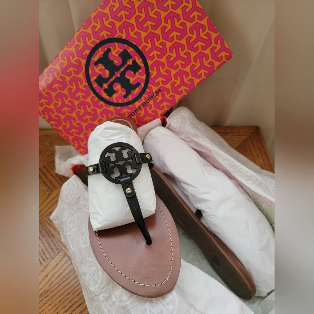 Tory Burch Mini Miller Leather Flat Thong - Picture 1 of 6